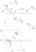SCHEINWERFER / RÜCKLICHT